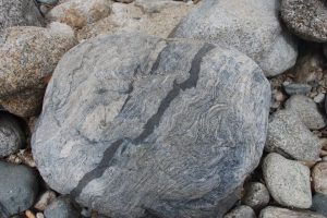 Steinwesen Seelenreise Korsika - Natur-Retreat